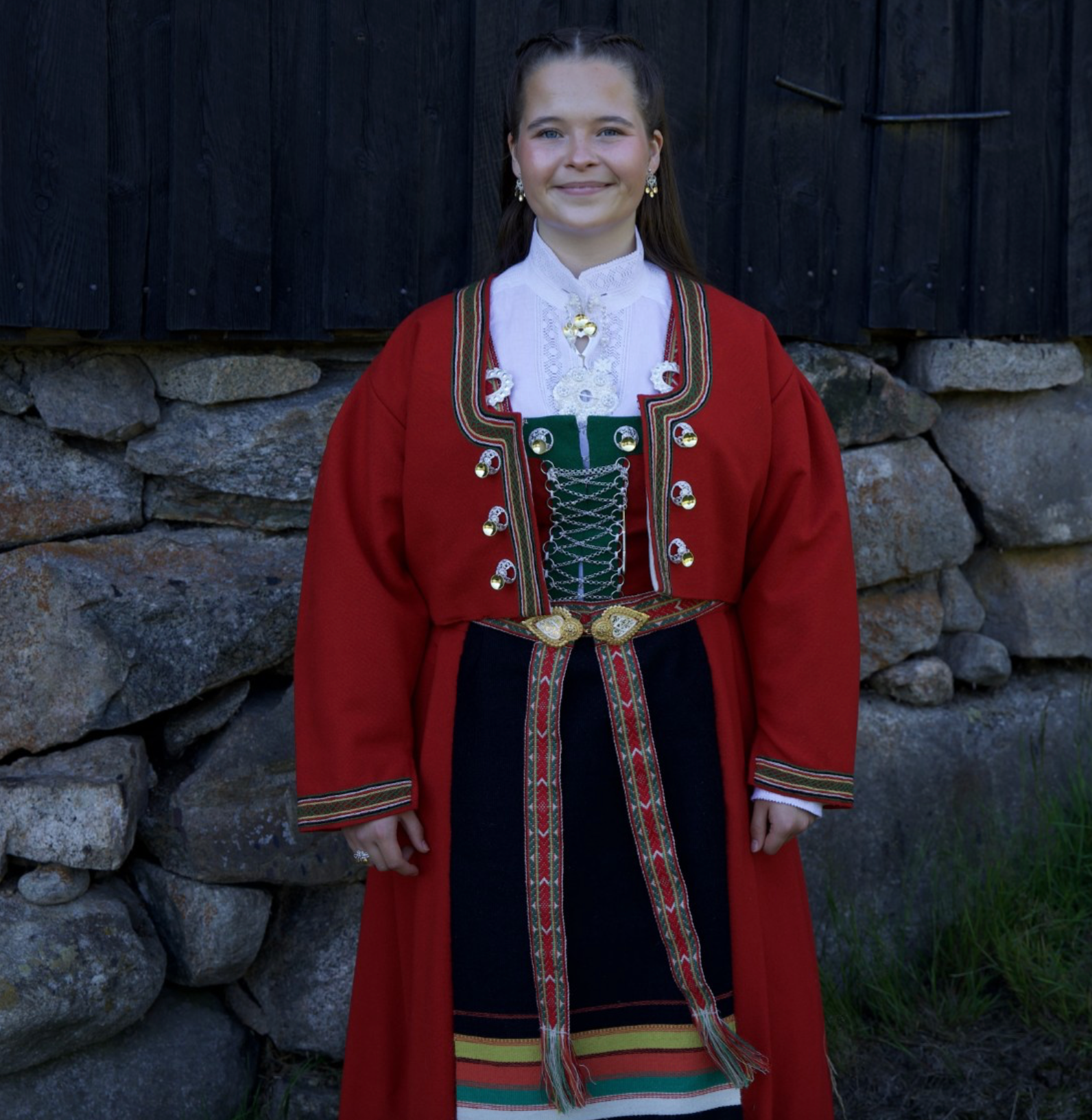 Halsknapp til Sirdal bunad i sølv